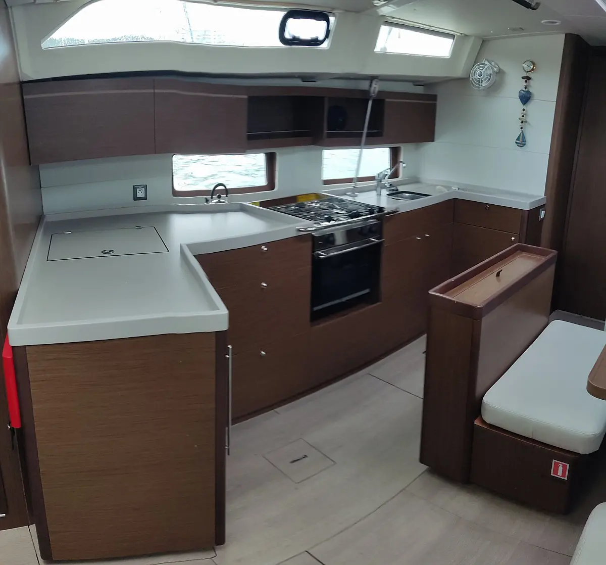 Beneteau Oceanis 46.1 4cabins/4toilets version (ID=10359) - фото 4