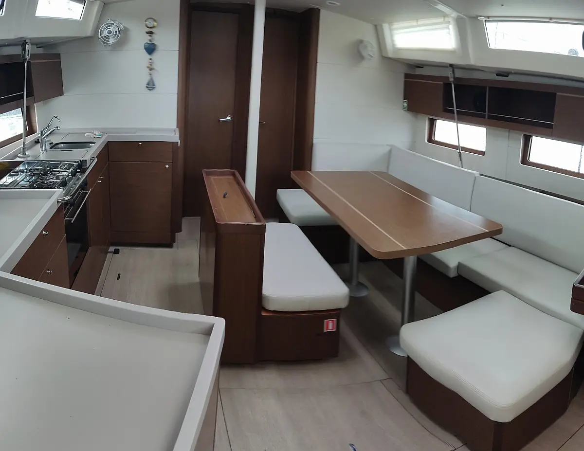 Beneteau Oceanis 46.1 4cabins/4toilets version (ID=10359) - фото 5