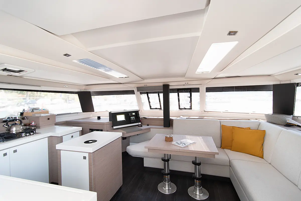 Fountaine Pajot - Saona 47 (ID=2232) - фото 11