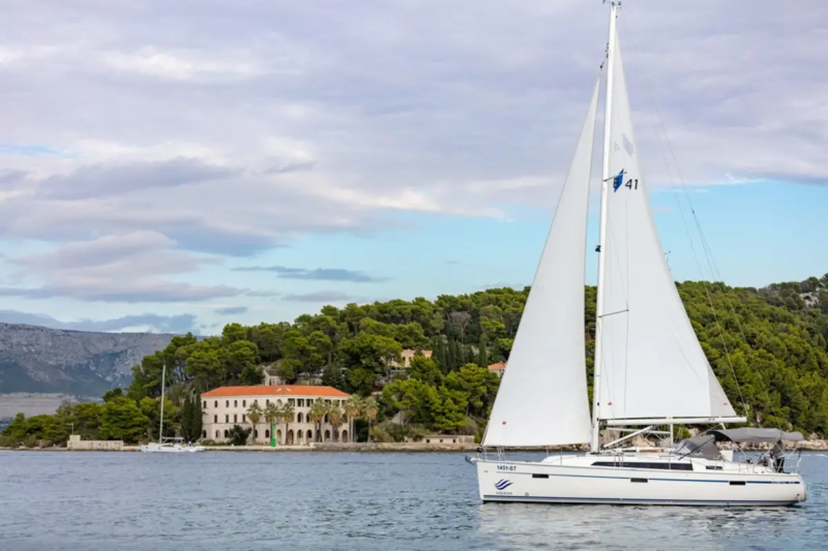 Bavaria Cruiser 41 (ID=3033) - фото 4