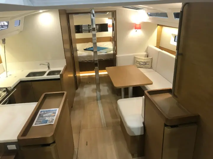 Sun Odyssey 440 (ID=4542) - фото 3