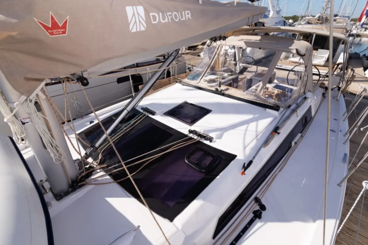 Dufour 390 Grand Large (ID=4802) - фото 15