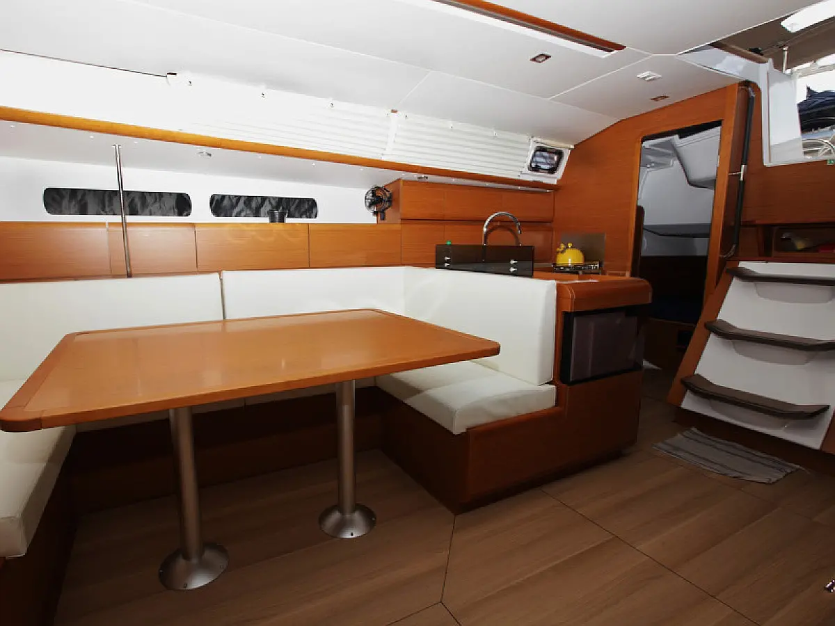 Sun Odyssey 439 (ID=953) - фото 11