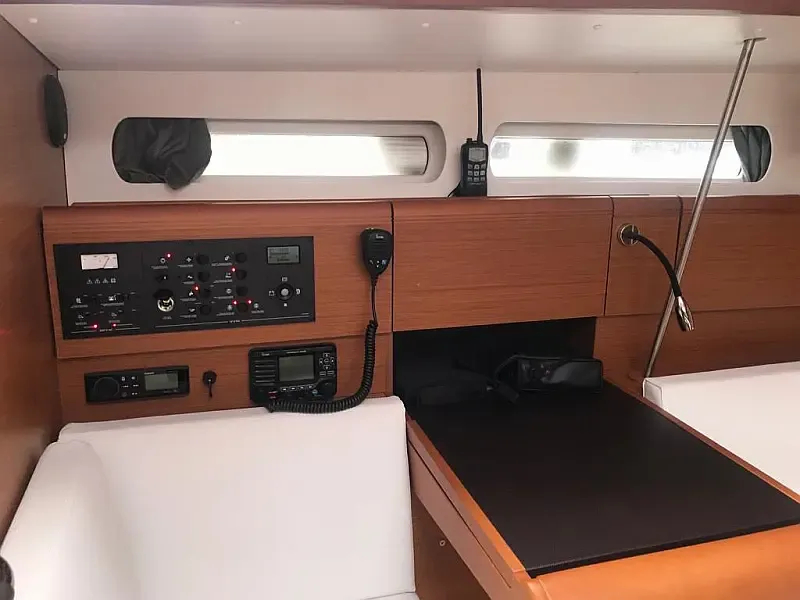 Sun Odyssey 419 (ID=10039) - фото 3
