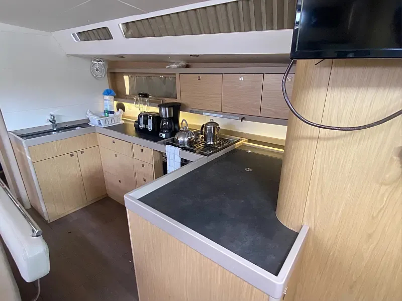 Oceanis 48 (ID=10113) - фото 24