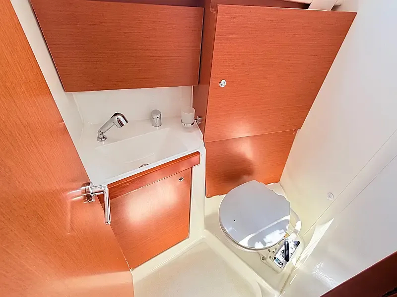 Oceanis 35 (ID=102) - фото 15