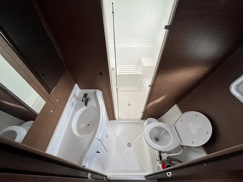 Lagoon 380 S2 (ID=10220) - фото 6