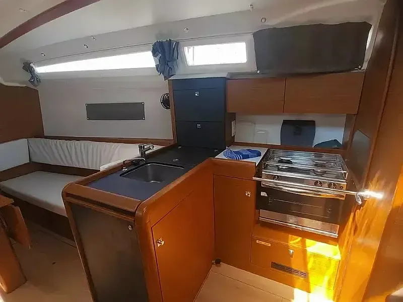 Sun Odyssey 349 (ID=10250) - фото 13