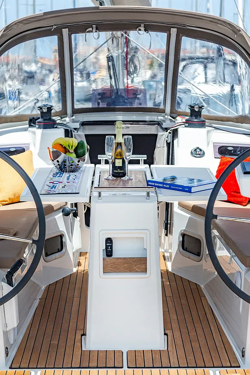 Oceanis 34.1 (ID=10437) - фото 17