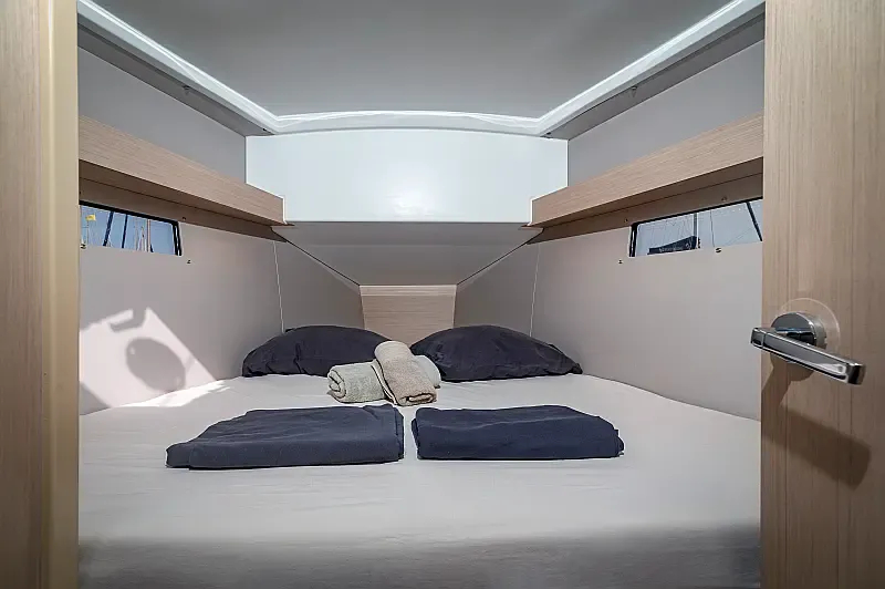 Oceanis 34.1 (ID=10437) - фото 11