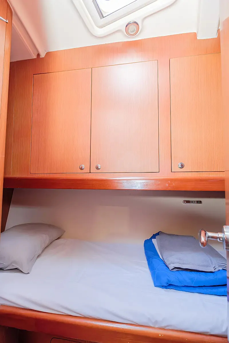 Oceanis 43 (ID=10439) - фото 8