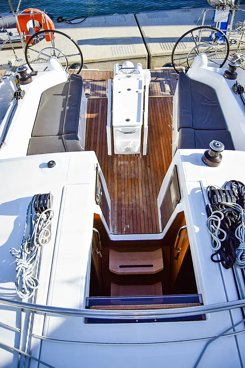 Sun Odyssey 410 (ID=10580) - фото 7