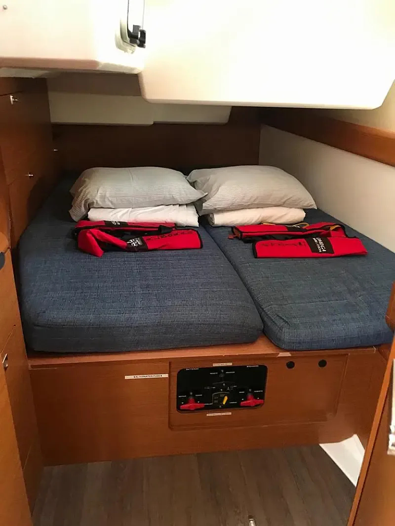 Sun Odyssey 519 (ID=10602) - фото 17