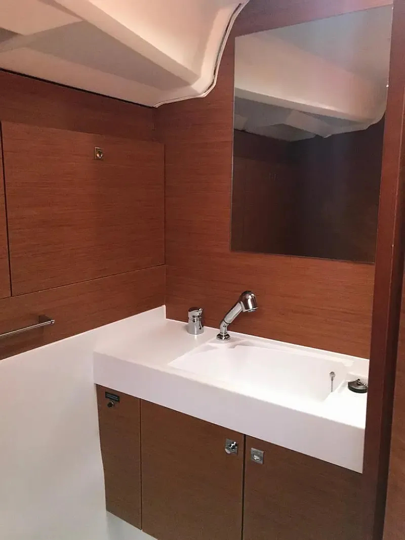 Sun Odyssey 519 (ID=10602) - фото 19