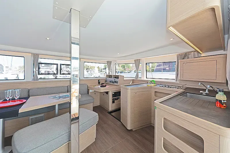 Lagoon 42 (ID=10739) - фото 8