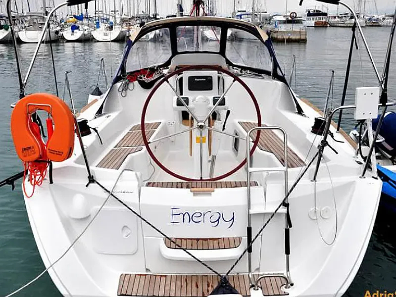 Sun Odyssey 33i (ID=10956)