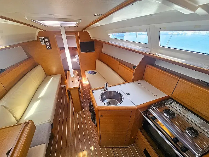 Sun Odyssey 33i (ID=10956) - фото 3