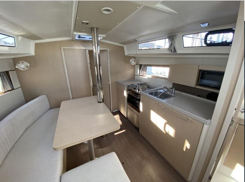 Oceanis 38.1 (ID=11014) - фото 14