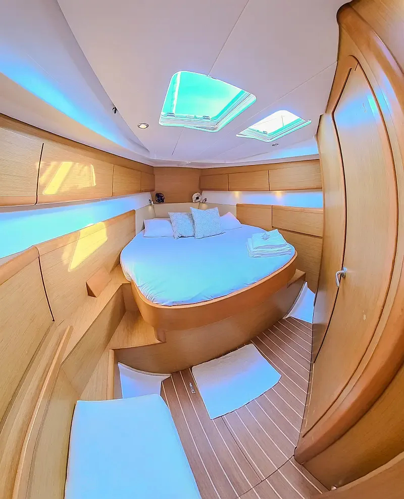 Sun Odyssey 44 i (ID=11022) - фото 9