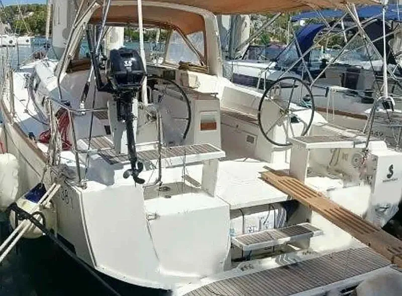 Oceanis 38.1 (ID=11275) - фото 8
