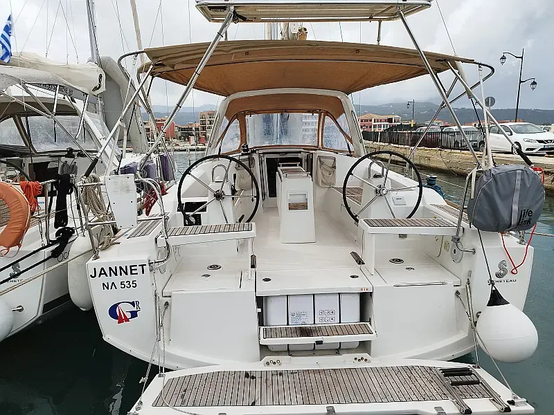 Oceanis 38.1 (ID=11275) - фото 10