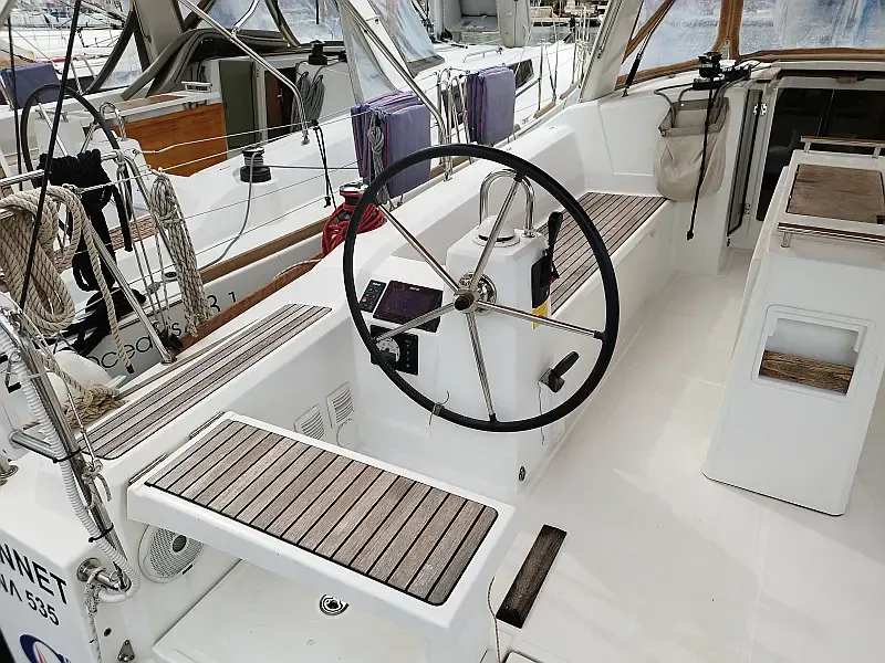 Oceanis 38.1 (ID=11275) - фото 12