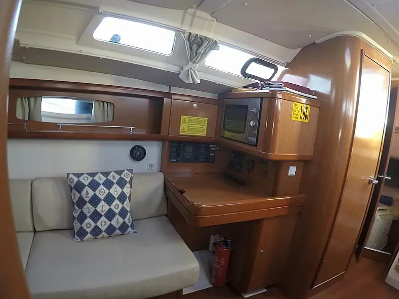 Oceanis 37 (ID=11312) - фото 15