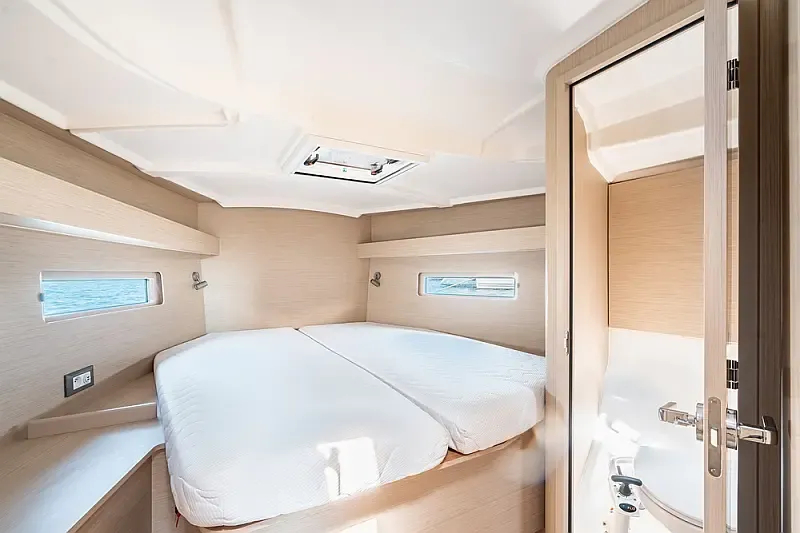 Oceanis 40.1 (ID=11360) - фото 13