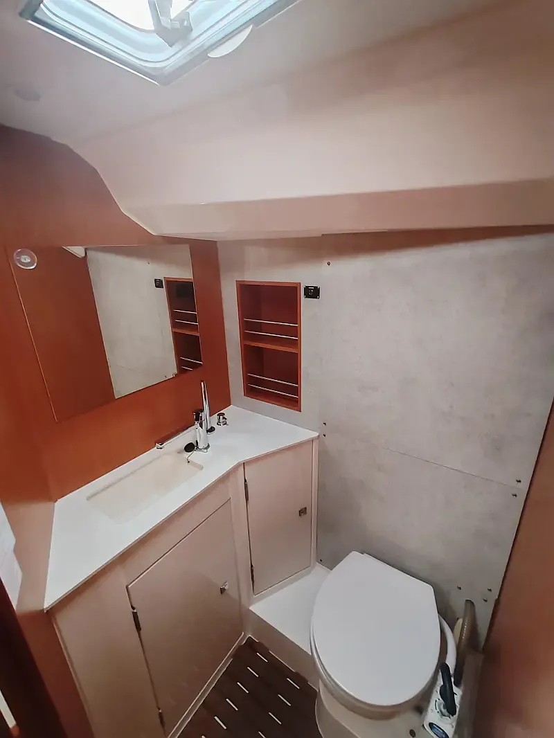 Bavaria C42 (ID=11389) - фото 12