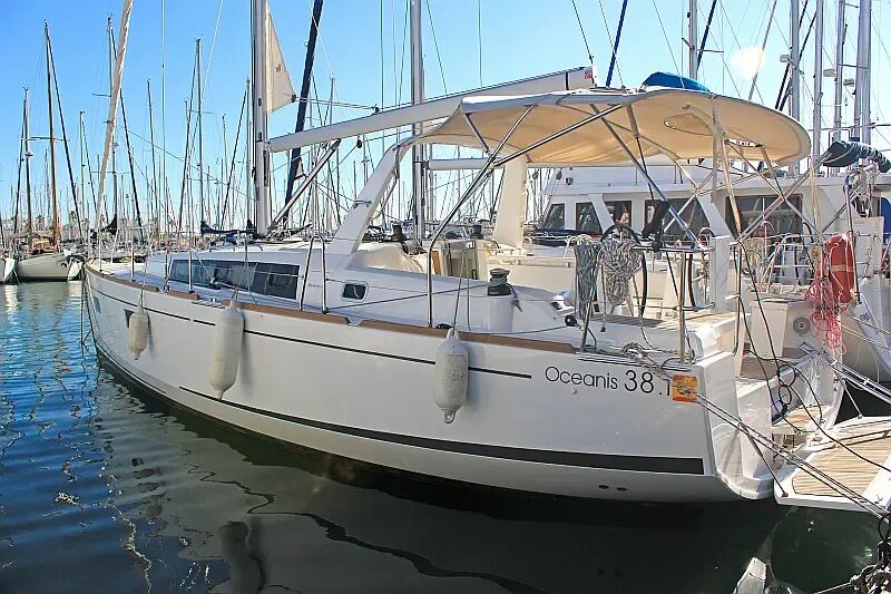 Oceanis 38.1 (ID=1146) - фото 4