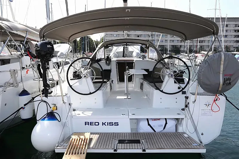 Sun Odyssey 380 (ID=11555) - фото 5