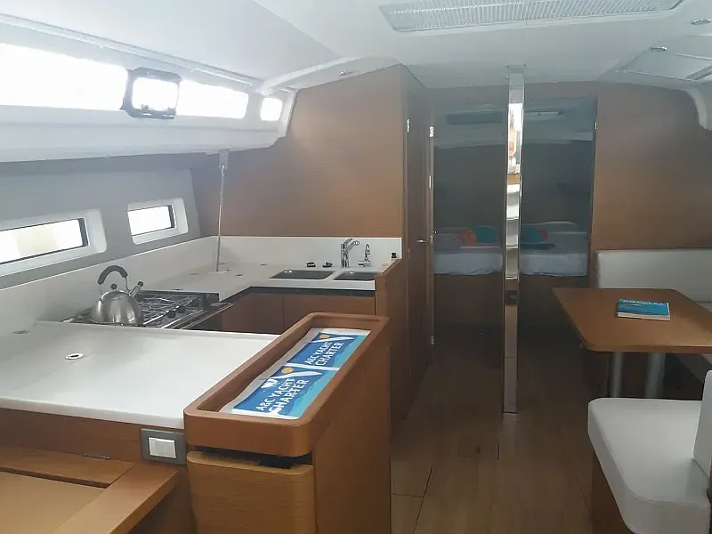 Sun Odyssey 440 (ID=11573) - фото 3