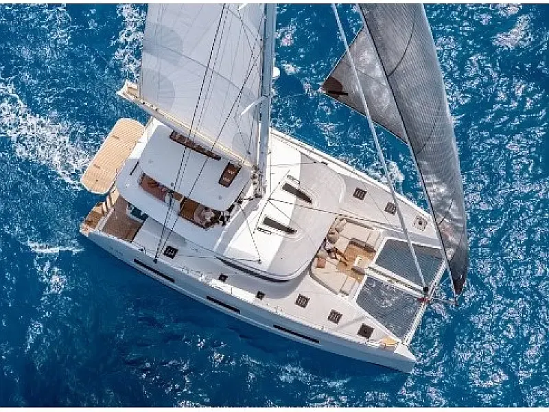 Lagoon 55 (ID=12017)