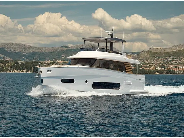 Azimut Magellano 66 (ID=12025)