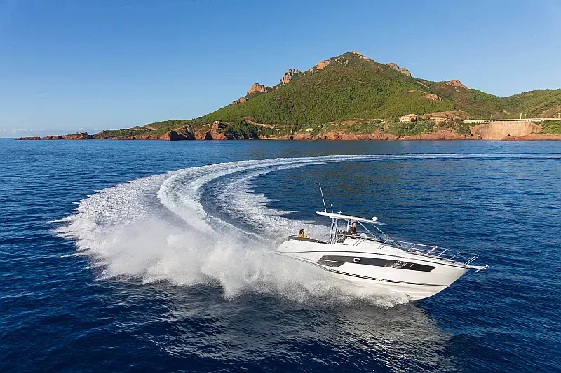 Cap Camarat 10.5 WA (ID=12053) - фото 7