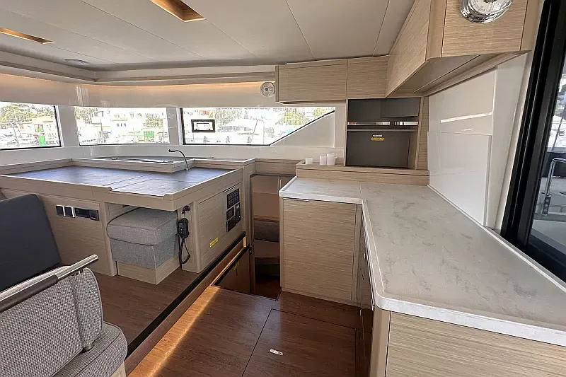 Lagoon 51 (ID=12570) - фото 5