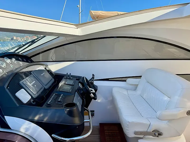 Sunseeker Portofino 53 (ID=12603) - фото 15