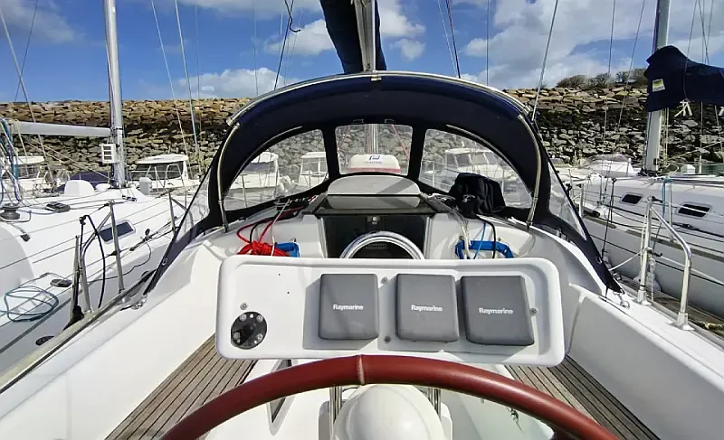 Sun Odyssey 32i (ID=12774) - фото 4
