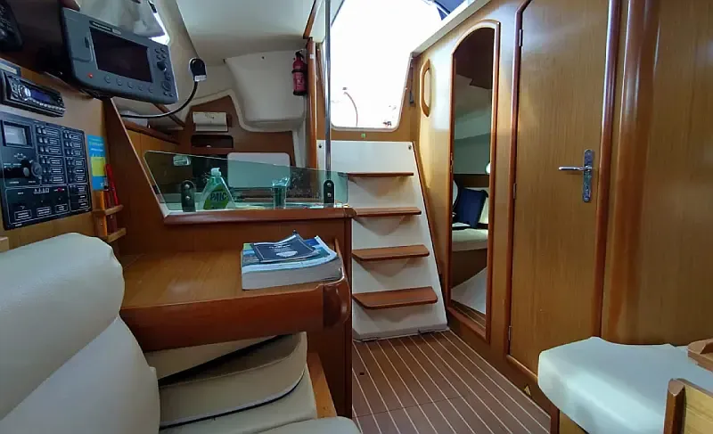 Sun Odyssey 32i (ID=12774) - фото 11