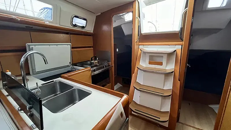 Sun Odyssey 379 (ID=12775) - фото 10