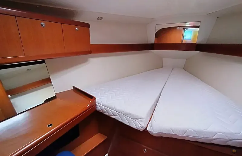 Oceanis 37 (ID=12778) - фото 12