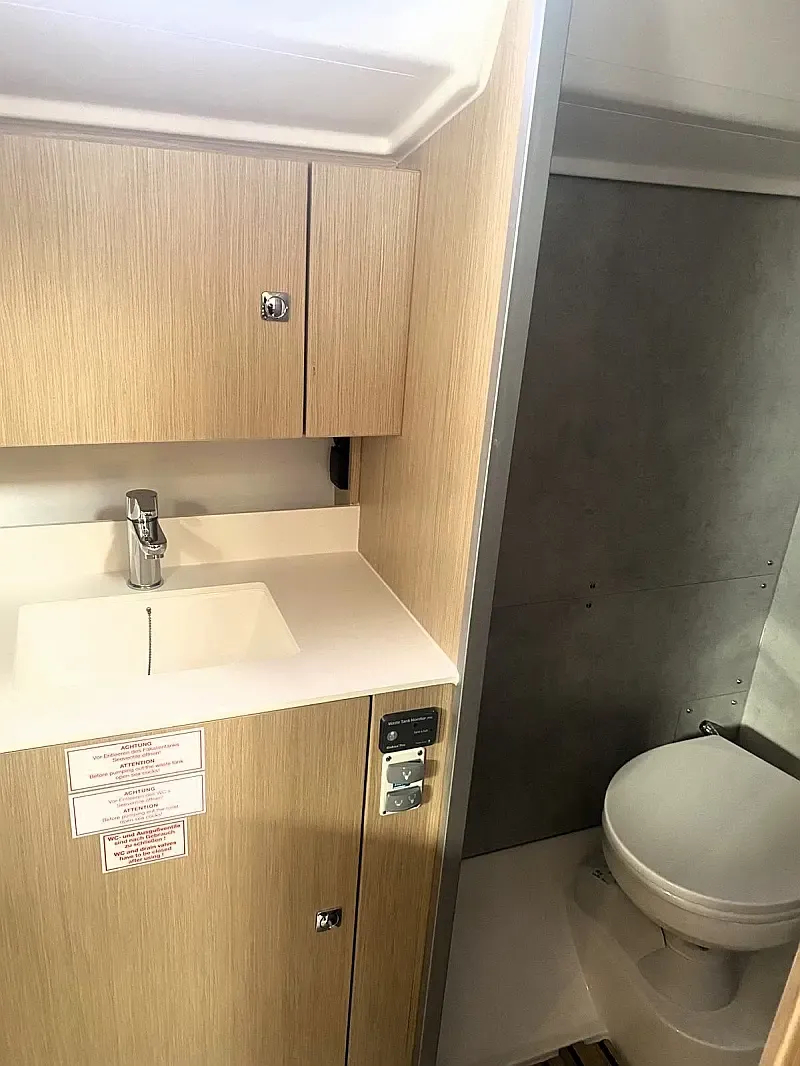 Bavaria C42 (ID=12809) - фото 12