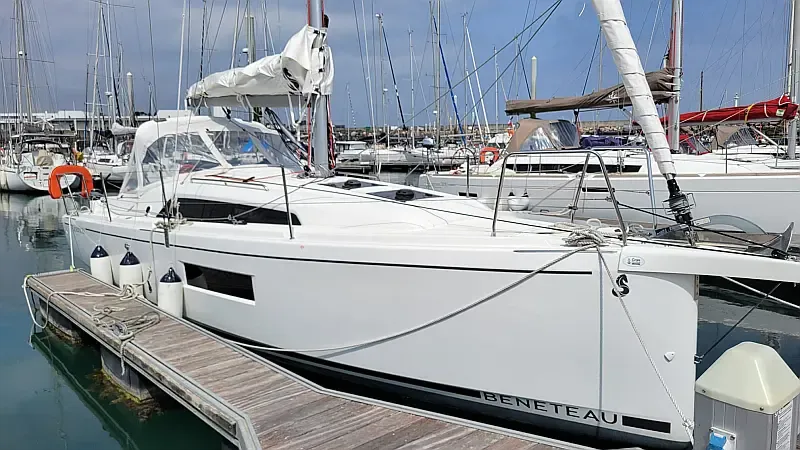 Oceanis 30.1 (ID=12916) - фото 15
