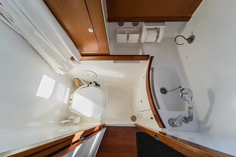 Oceanis 46 (ID=12956) - фото 16