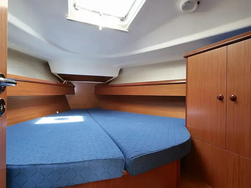 Sun Odyssey 37 (ID=13210) - фото 12