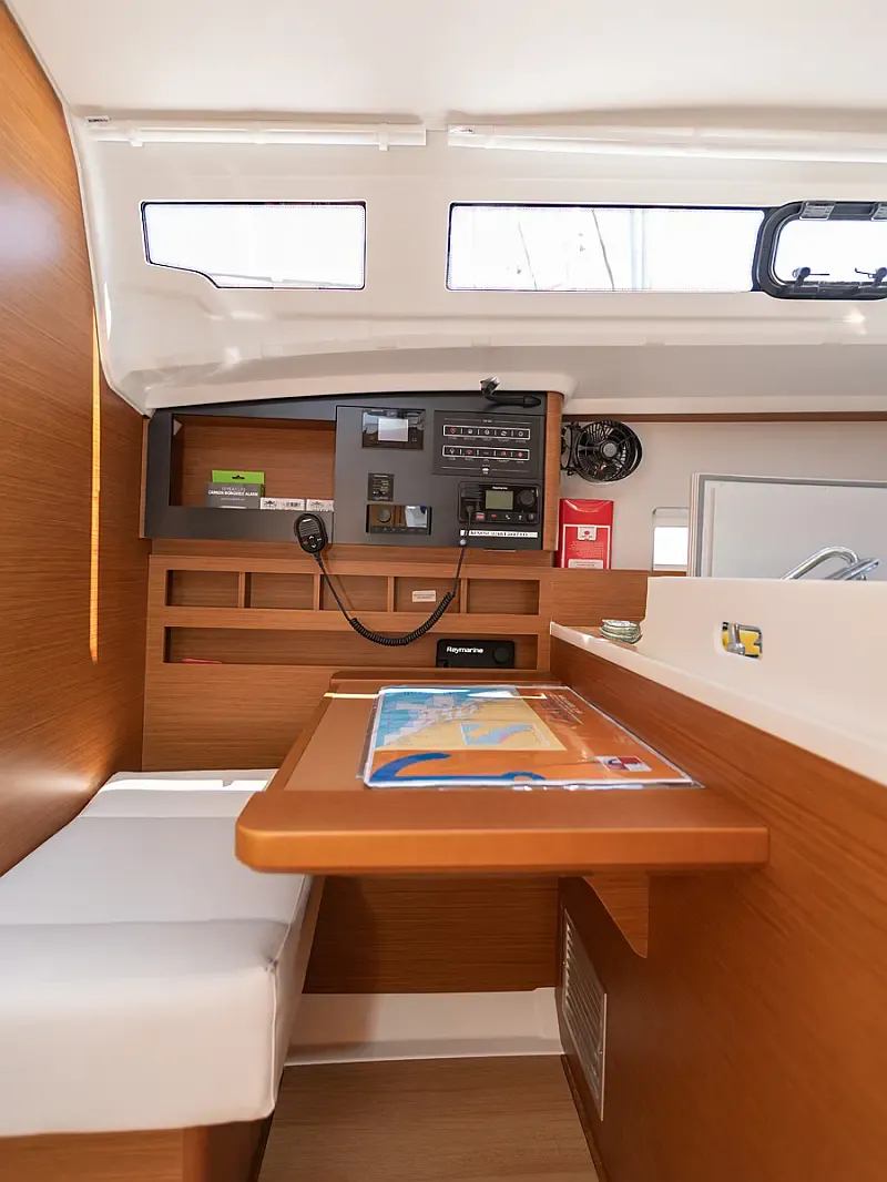 Sun Odyssey 410 (ID=13264) - фото 13