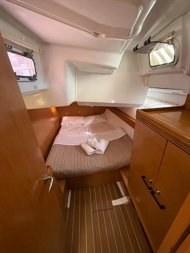 Sun Odyssey 42DS (ID=13270) - фото 9