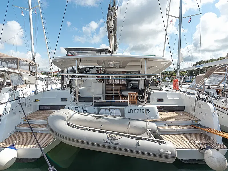 Lagoon 42 (ID=13396)
