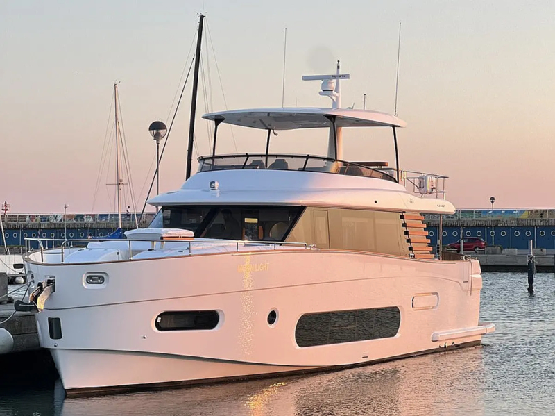 Azimut Magellano 66 (ID=13466)