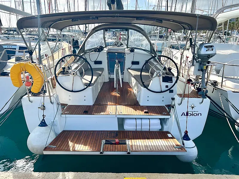 Sun Odyssey 380 (ID=13534) - фото 15